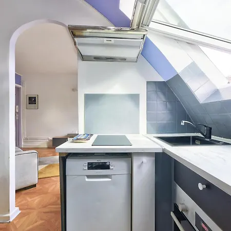 Apartment Charmant 2 Pieces - Saint Lazare - 38mc